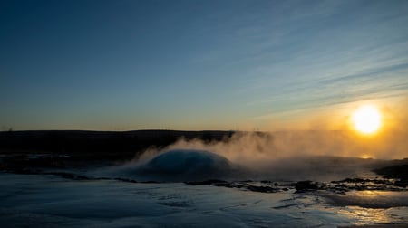 Strokkur the geyser erupting - Golden Circle tour