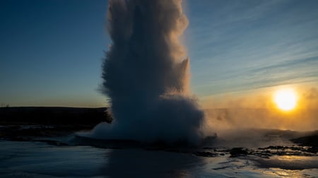 The Strokkur geyser in full power on the golden circle