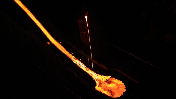 Flowing lava in the lava show