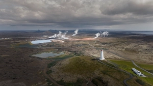 Lighthouses and hot springs on the Reykjanes Peninsula